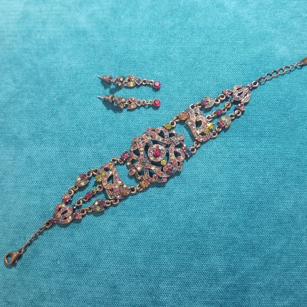 Vintage Style Bracelet and Earrings by VCLM